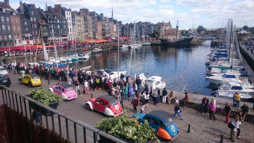 Le Balcon Du Port Apartment Honfleur Bilik gambar